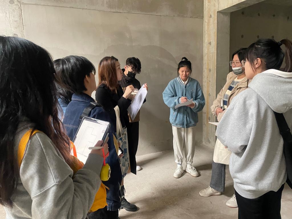 三代从教育桃李 薪火相传写芬芳 行而好学科技
